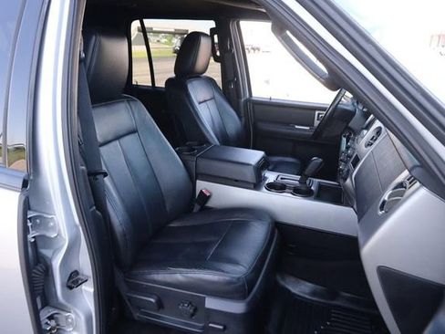 Used 2017 Ford Expedition EL XLT w/ Equipment Group 201A AWD/4WD image 27