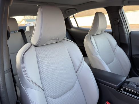 Used 2024 Toyota Prius Limited image 27