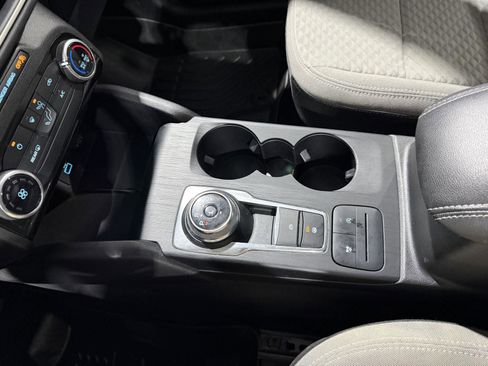 Used 2022 Ford Escape SE AWD/4WD image 28