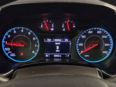 Used 2018 Chevrolet Equinox LT FWD image 23