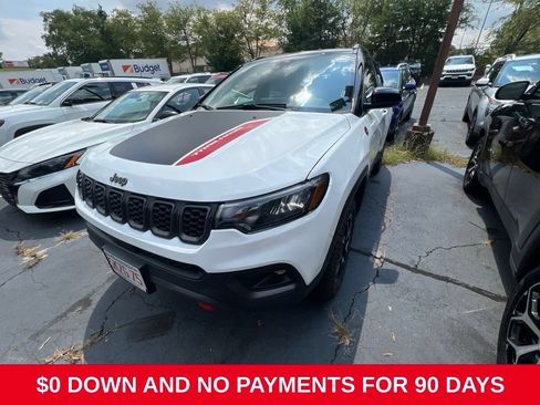 Used 2025 Jeep Compass Trailhawk AWD/4WD image 1