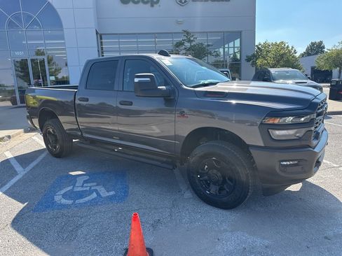 New 2026 RAM 3500 Tradesman image 39