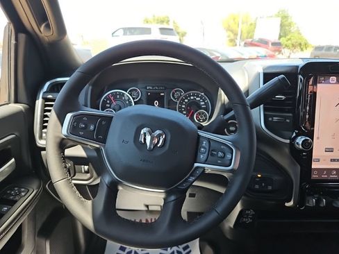 New 2026 RAM 2500 Big Horn AWD/4WD image 27