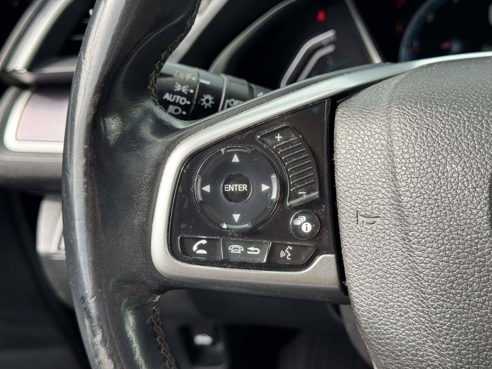 Used 2017 Honda Civic EX-L image 18