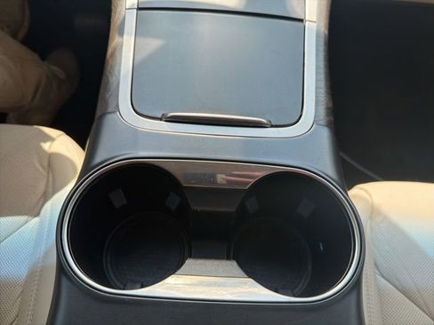 Used 2019 Lincoln Nautilus Reserve FWD image 38