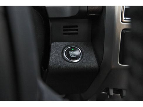 Used 2015 Ford F150 Platinum w/ Equipment Group 701A Luxury AWD/4WD image 28