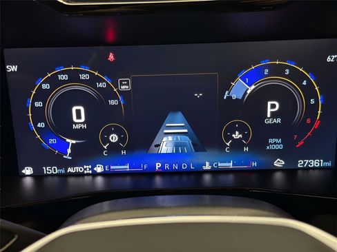 Used 2024 Chevrolet Colorado Z71 w/ Z71 Convenience Package 2 image 14