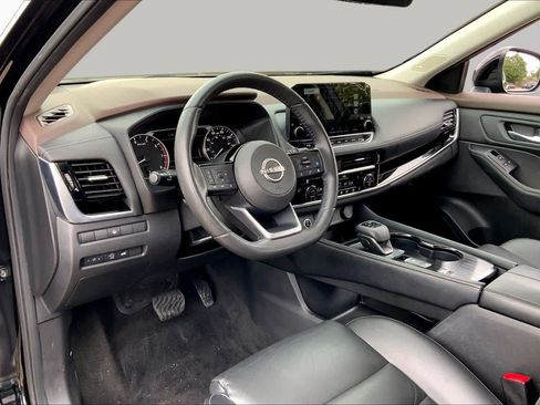 Used 2023 Nissan Rogue SL w/ SL Premium Package FWD image 18