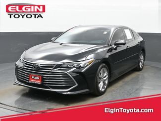 Used 2019 Toyota Avalon XLE video 1