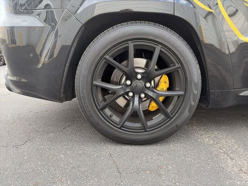 Used 2018 Jeep Grand Cherokee Trackhawk image 9