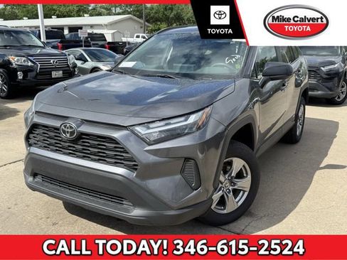 Used 2025 Toyota RAV4 LE image 1