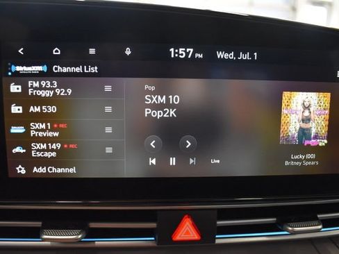Used 2025 Hyundai Elantra SEL FWD image 29