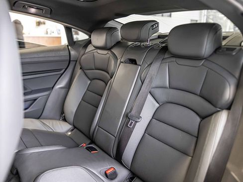 Used 2021 Porsche Taycan 4S w/ Premium Package image 34