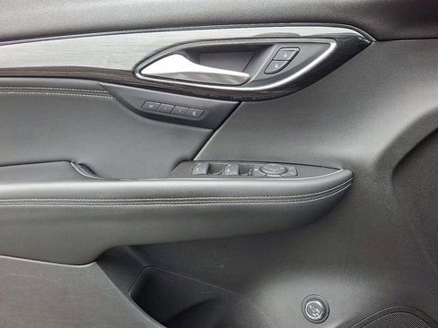 Used 2022 Buick Envision Essence w/ Technology Package I image 13