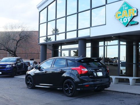 Used 2014 Ford Focus ST image 9