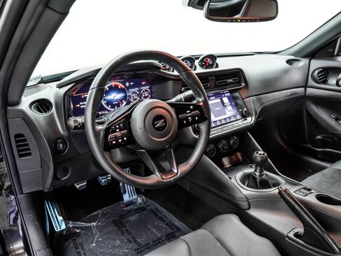 Used 2024 Nissan Z Performance w/ Floor Mat Package RWD image 5