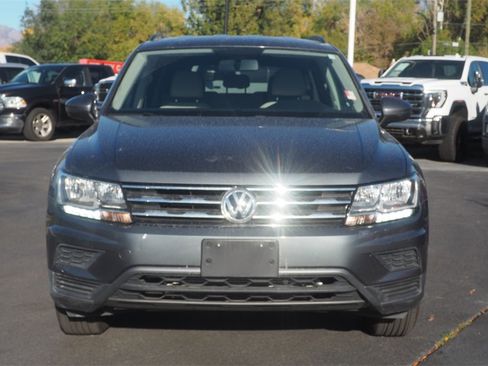 Used 2020 Volkswagen Tiguan S image 2