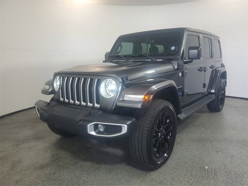 Used 2021 Jeep Wrangler Unlimited Sahara w/ Safety Group image 3