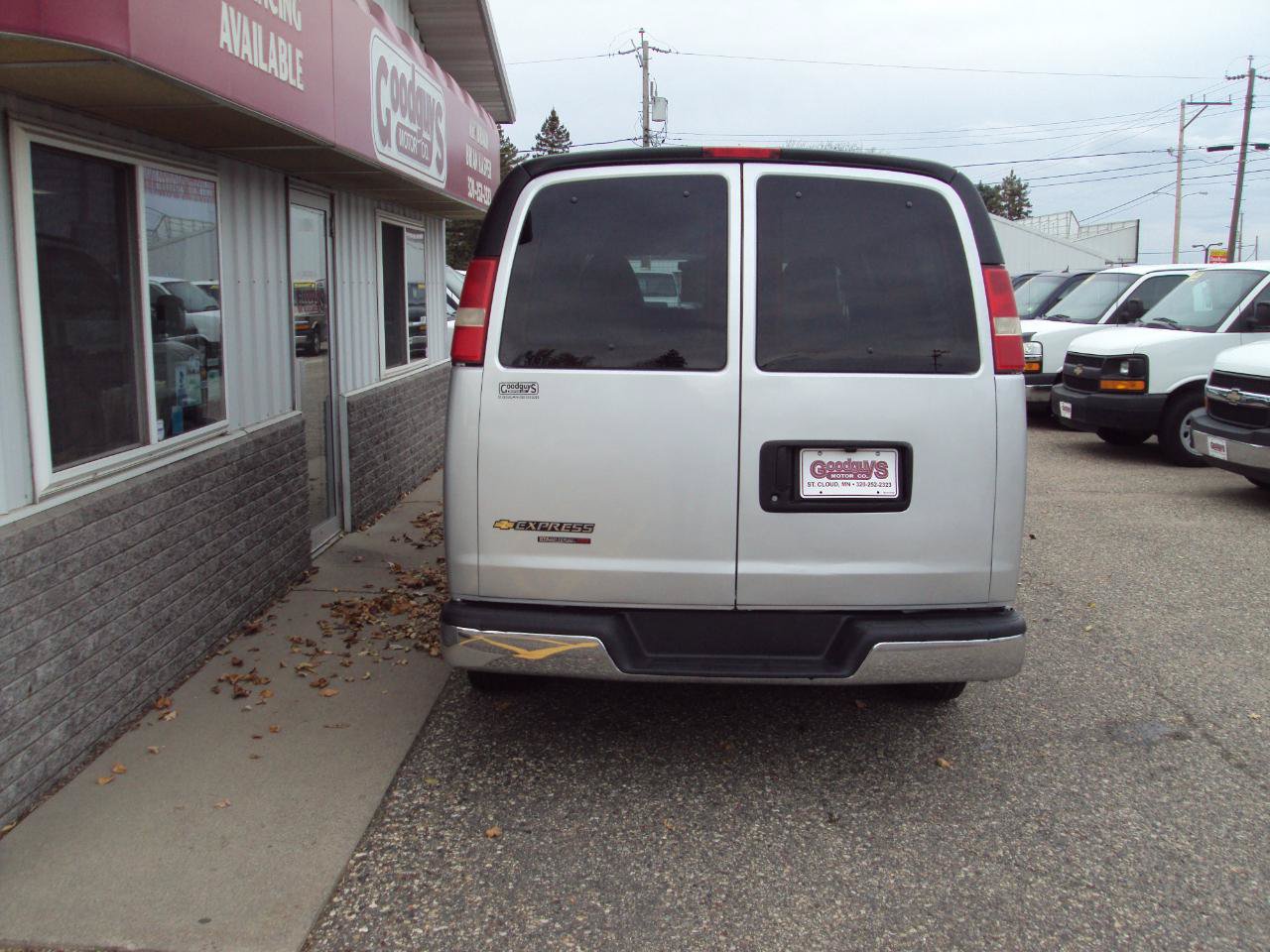 Used 2013 Chevrolet Express 1500 LT w/ LT Preferred Equipment Group AWD/4WD image 6