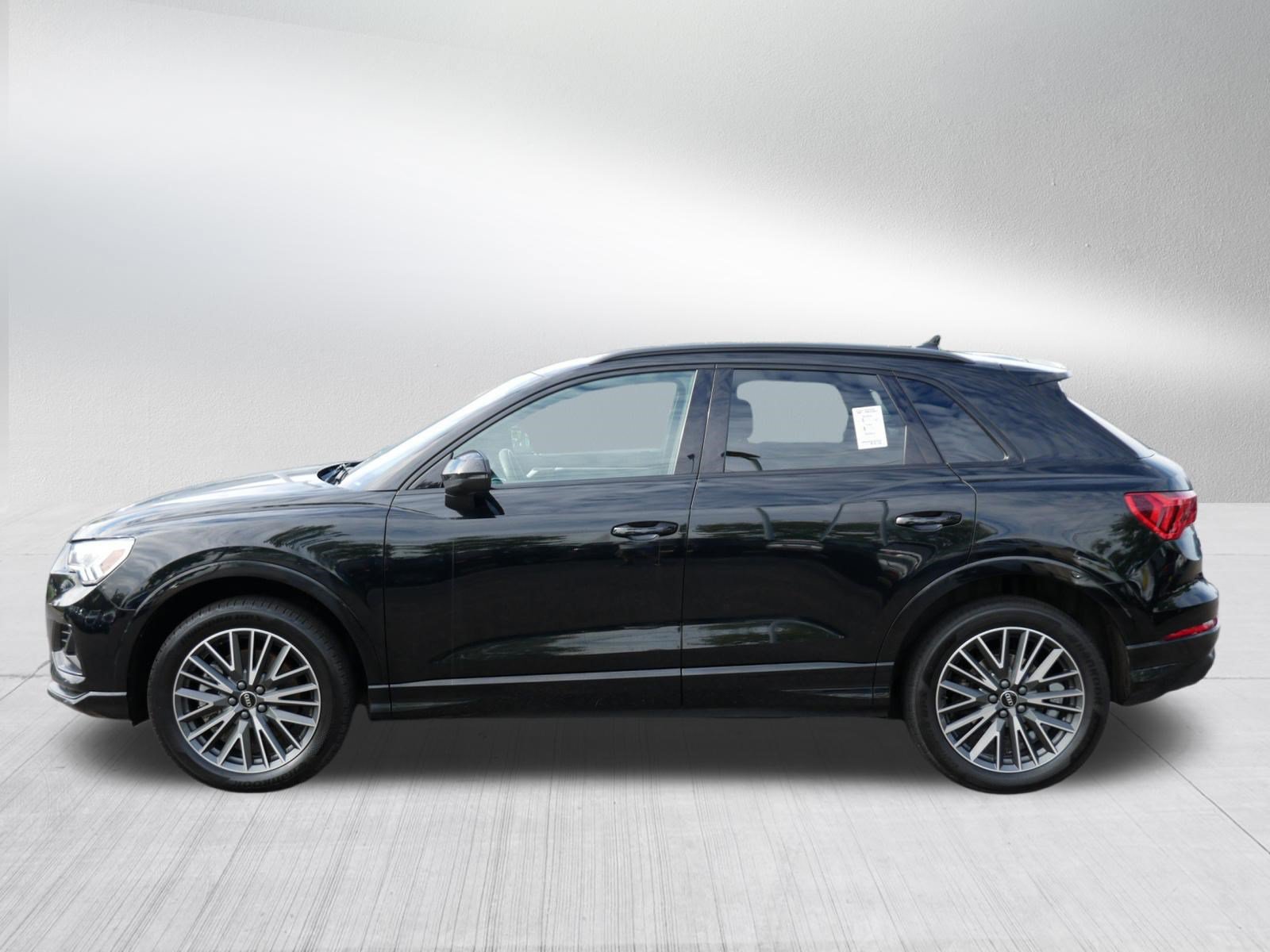 Used 2023 Audi Q3 2.0T Premium w/ Convenience Package AWD/4WD image 6