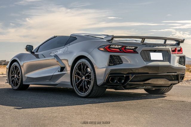 Used 2025 Chevrolet Corvette Stingray Premium Cpe w/ Z51 Performance Package RWD image 6
