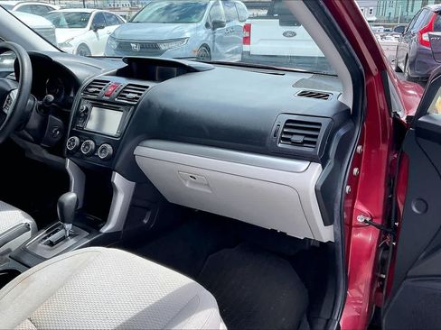 Used 2015 Subaru Forester 2.5i Premium AWD/4WD image 23