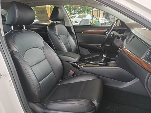 Used 2017 Kia Cadenza Technology FWD image 28