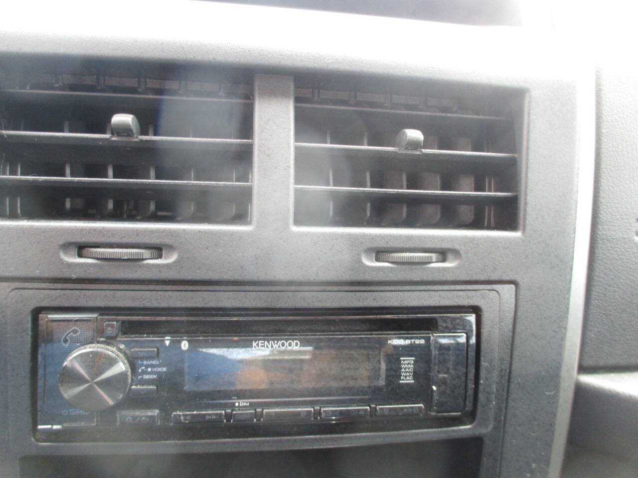 Used 2012 Jeep Liberty Sport AWD/4WD image 21
