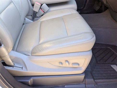 Used 2018 GMC Sierra 1500 SLT w/ SLT Premium Package image 29