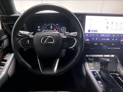 Used 2024 Lexus GX 550 w/ Accessory Package (Z1) AWD/4WD image 6