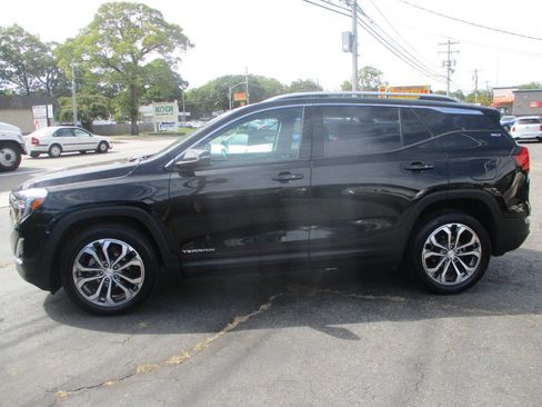 Used 2020 GMC Terrain SLT w/ Preferred Package image 4