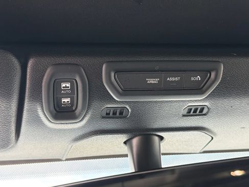 Used 2022 Jeep Wrangler Unlimited Rubicon 4xe w/ Cold Weather Group AWD/4WD image 32