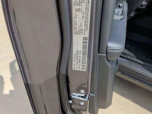 New 2025 Jeep Grand Cherokee L Altitude image 52