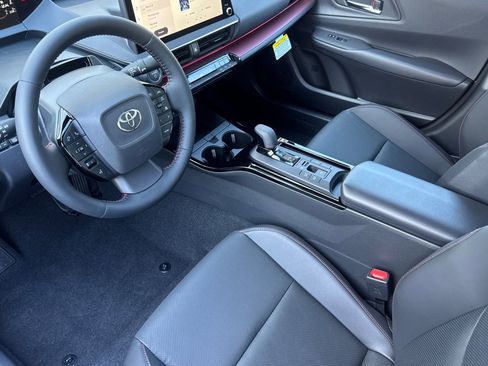 New 2026 Toyota Prius Plug-In Hybrid image 12