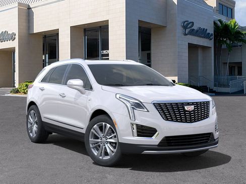New 2025 Cadillac XT5 Premium Luxury w/ LPO, Floor Liner Package image 7