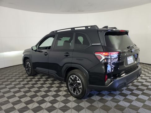 Used 2026 Subaru Forester Premium AWD/4WD image 6