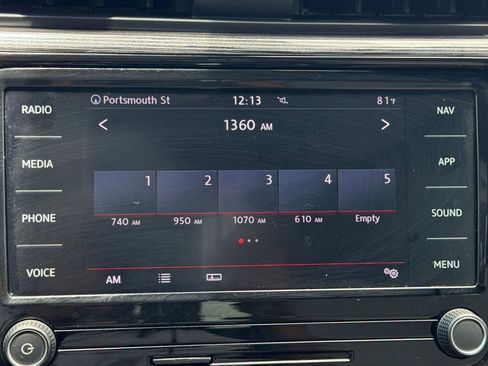 Certified 2022 Volkswagen Passat 2.0T R-Line FWD image 24