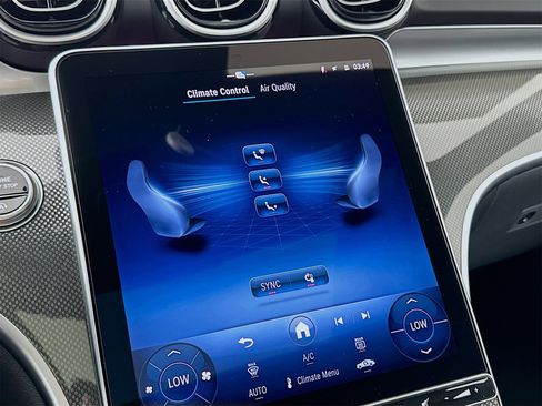 New 2026 Mercedes-Benz C 43 AMG 4MATIC Sedan image 17