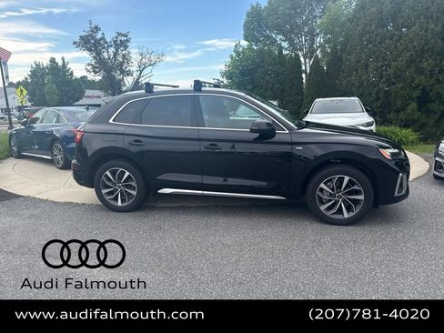 Used 2023 Audi Q5 2.0T Premium w/ Convenience Package AWD/4WD image 4