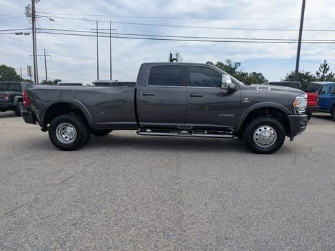 Used 2024 RAM 3500 Limited AWD/4WD image 3