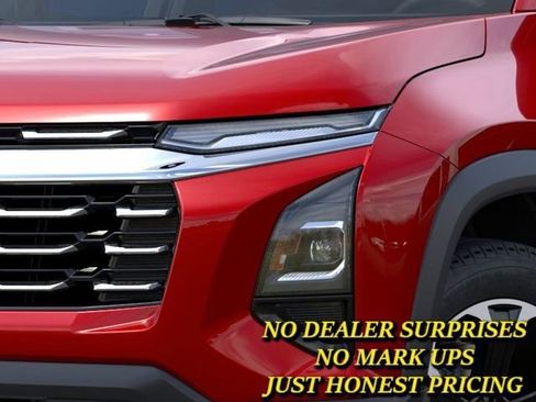 New 2026 Chevrolet Equinox LT w/ Convenience Package II image 10