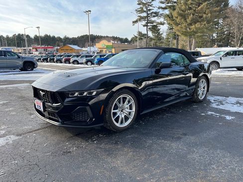 Used 2024 Ford Mustang GT Premium image 3
