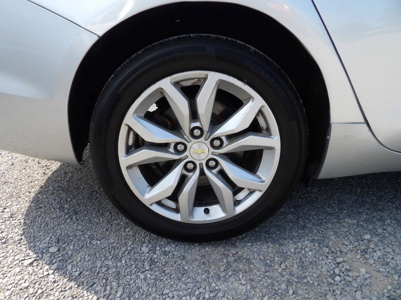 Used 2018 Chevrolet Impala LT FWD image 20