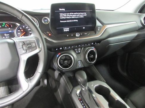 Used 2024 Chevrolet Blazer LT image 98