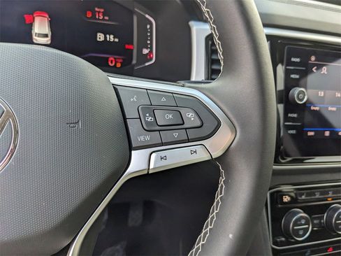 Certified 2023 Volkswagen Atlas SE w/ Panoramic Sunroof Package image 32