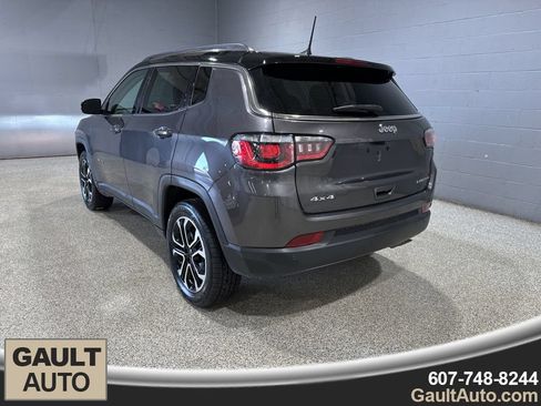 Used 2022 Jeep Compass Limited AWD/4WD image 6