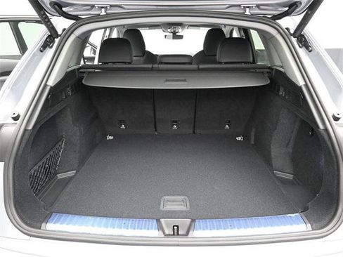 New 2025 Audi Q5 Prestige image 12