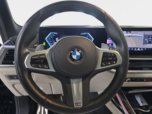 Certified 2024 BMW X7 xDrive40i w/ M Sport Package AWD/4WD image 16
