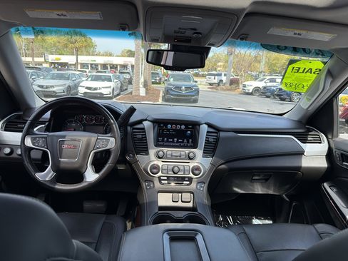 Used 2018 GMC Yukon SLT image 15