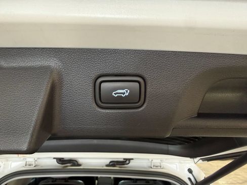 Used 2024 Hyundai Palisade SEL FWD image 43